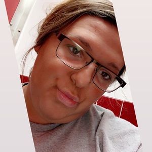 Meet your Posher, Macie